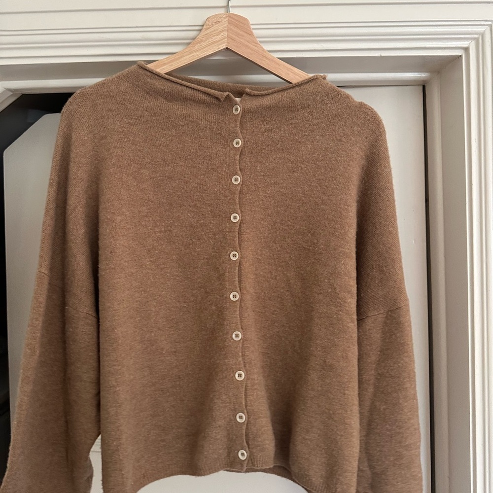 XL James Street Co Peri Shrunken Cardigan in Brown